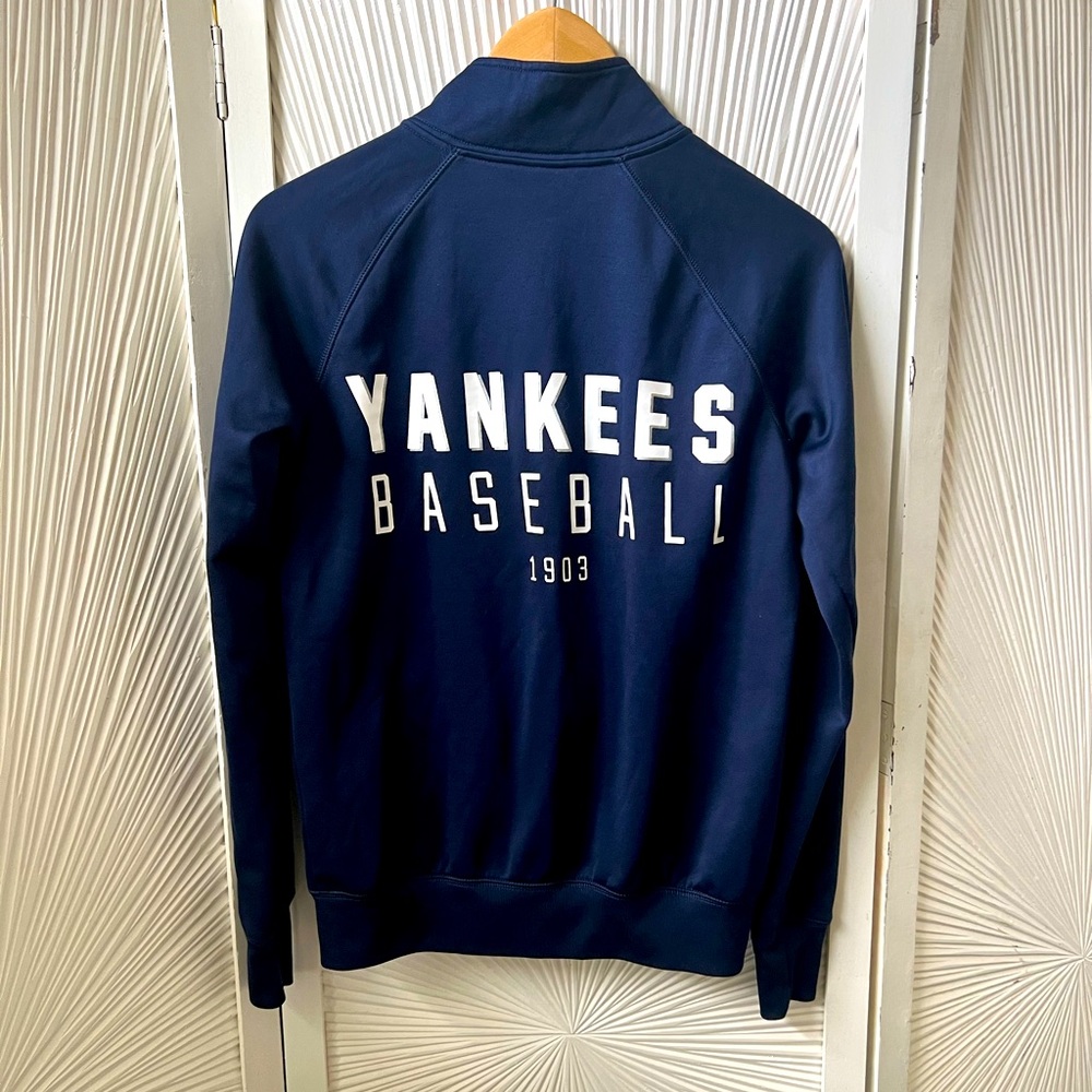 NWOT PINK VS | navy blue Yankees Baseball jacket
